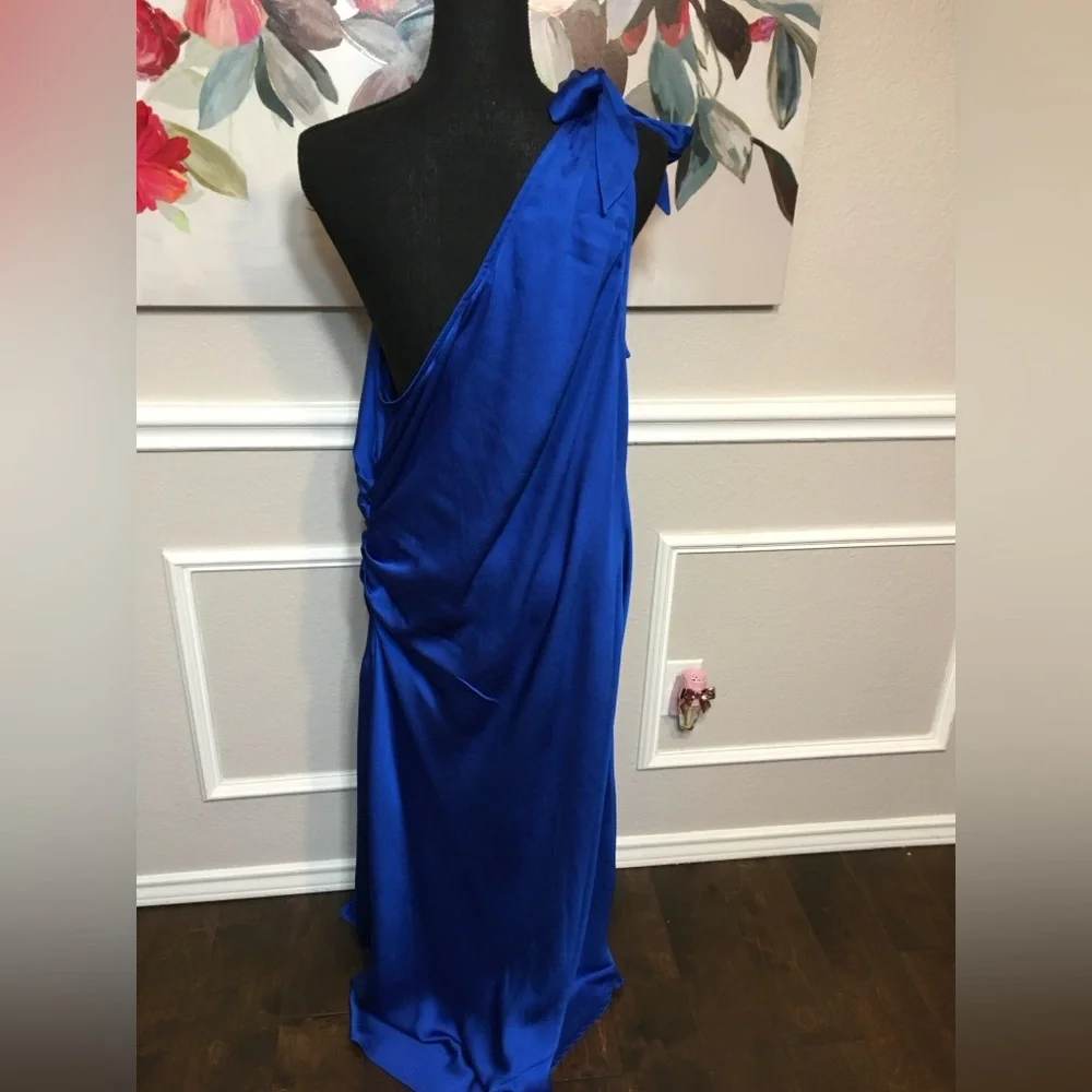 One Shoulder Ruched Dress - Picture 10 of 14